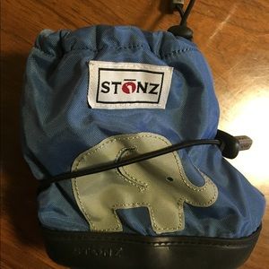 Stonz toddler boots